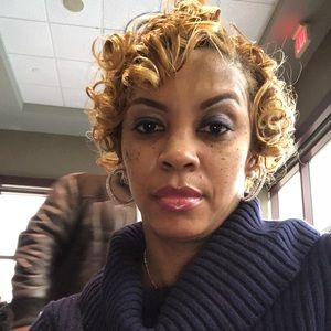 Meet your Posher, Arlisa